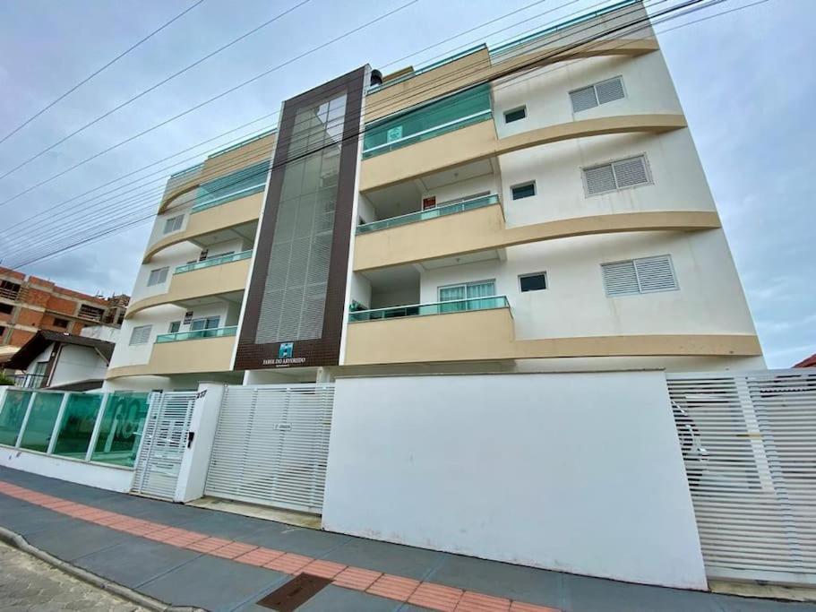 Apto 80M Da Praia Grande Vista Mar! Говернадор-Селсу-Рамус Экстерьер фото